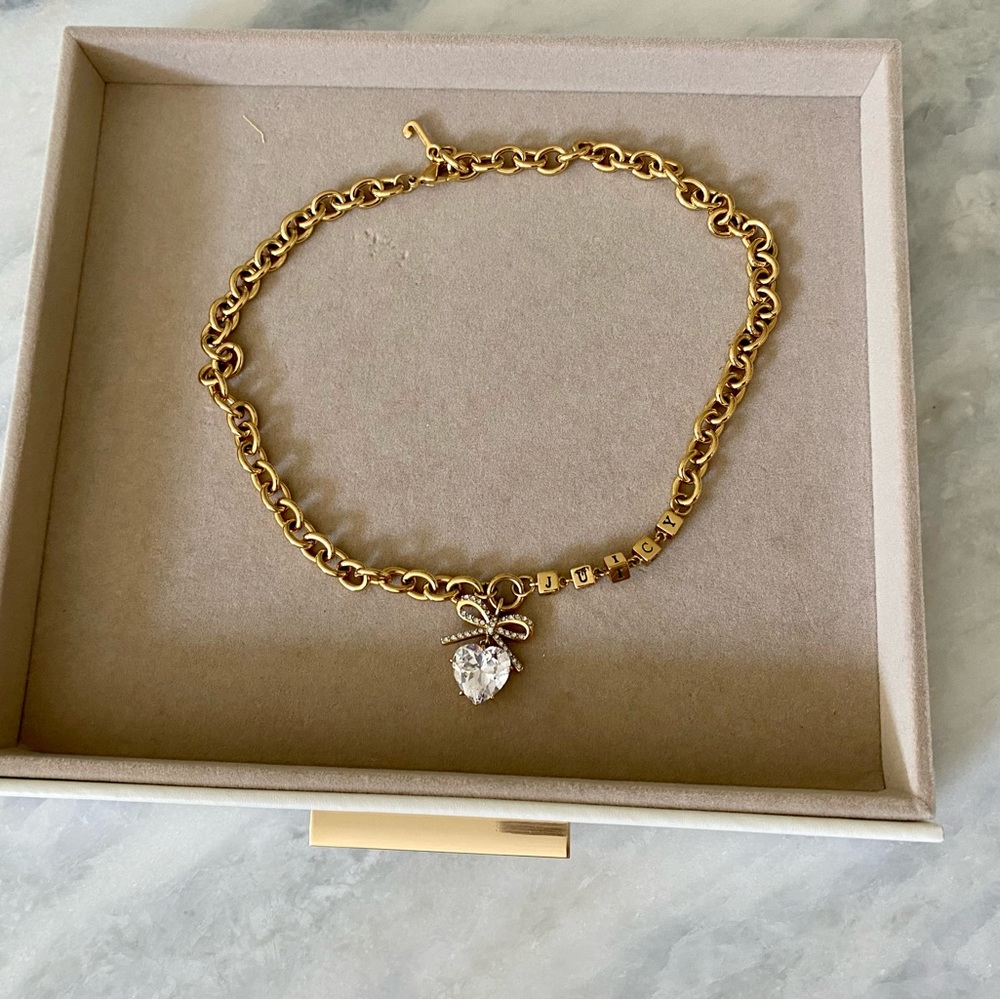 Juicy Couture heart necklace